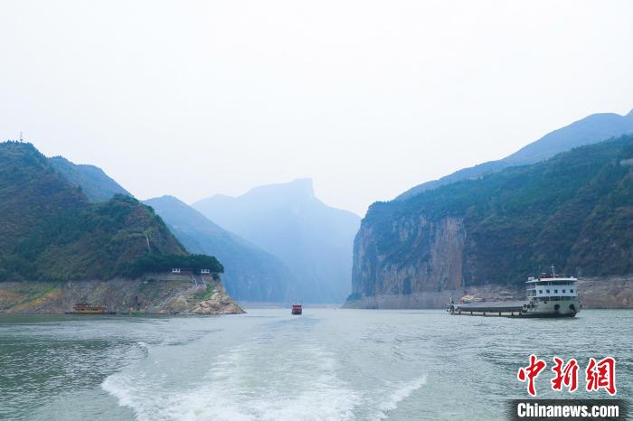 一場巡河“找茬”行動，何以巡出碧水東流的長江？