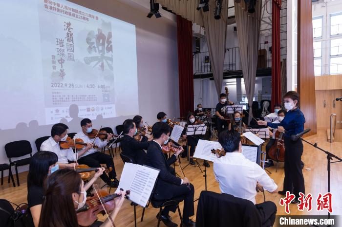 圖為音樂會現(xiàn)場?！≈鬓k方供圖