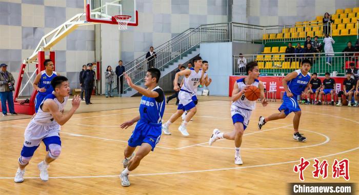 比賽現(xiàn)場?！≈鬓k方供圖