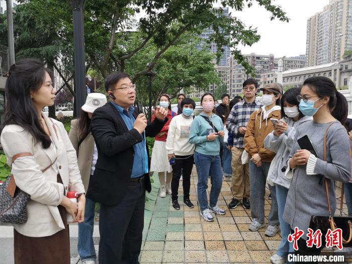 活動(dòng)現(xiàn)場(chǎng)。　范宇斌 攝