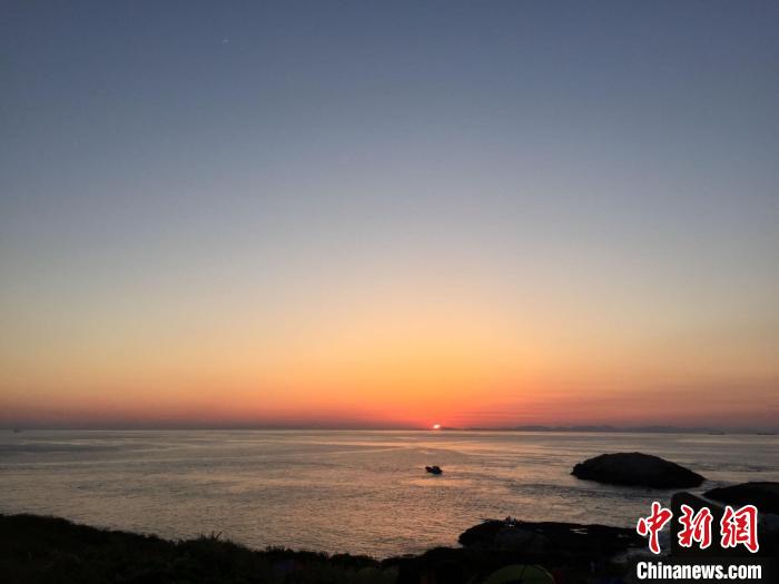 浙江海域一景?！×植?攝