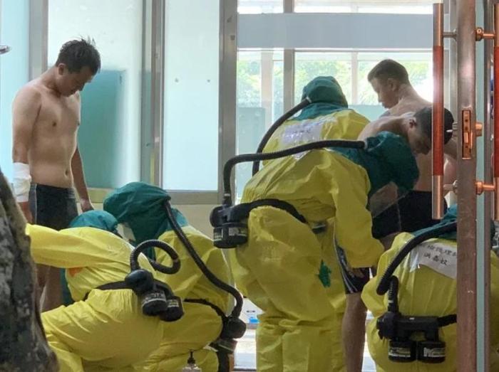 圖為臺灣漢光演習(xí)模擬官兵遭受生物戰(zhàn)劑攻擊，送往醫(yī)院就醫(yī)。圖片來源：臺灣《聯(lián)合報》 徐白櫻 翻攝