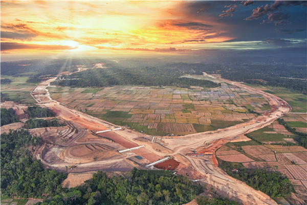 印尼萬(wàn)丹高速公路項(xiàng)目全景。 中建路橋集團(tuán)供圖