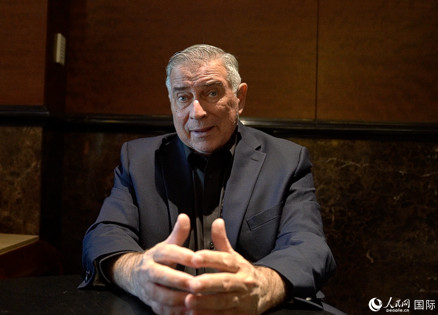 美中航空遺產基金會主席杰弗里·格林接受人民網專訪。 人民網 趙瞳攝