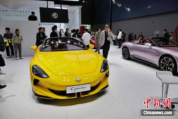 中國品牌新能源跑車。中新財經(jīng)記者 葛成 攝