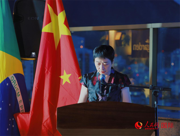 中國(guó)駐里約熱內(nèi)盧總領(lǐng)事田敏發(fā)表致辭。人民網(wǎng)記者 宋亦然攝