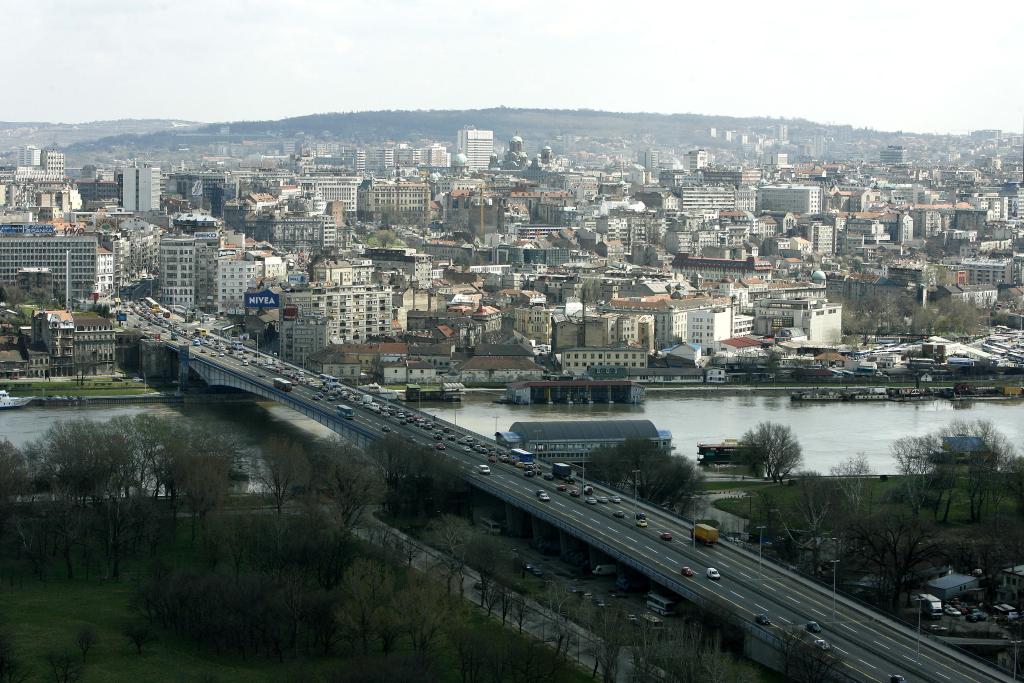 這是2015年3月30日拍攝的塞爾維亞首都貝爾格萊德老城區(qū)。貝爾格萊德是塞爾維亞的首都，坐落在薩瓦河和多瑙河的交匯處，是歐洲最古老的城市之一。新華社發(fā)（普雷德拉格·米洛薩夫列維奇攝）