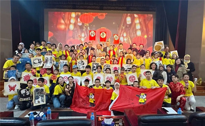 圖為2023“中華文化大樂園—埃及開羅營”閉幕式活動現(xiàn)場。主辦方供圖