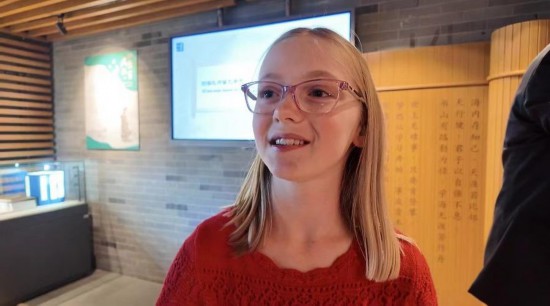 美國(guó)猶他州小學(xué)生米麗婭姆·居布萊接受記者采訪(fǎng)。