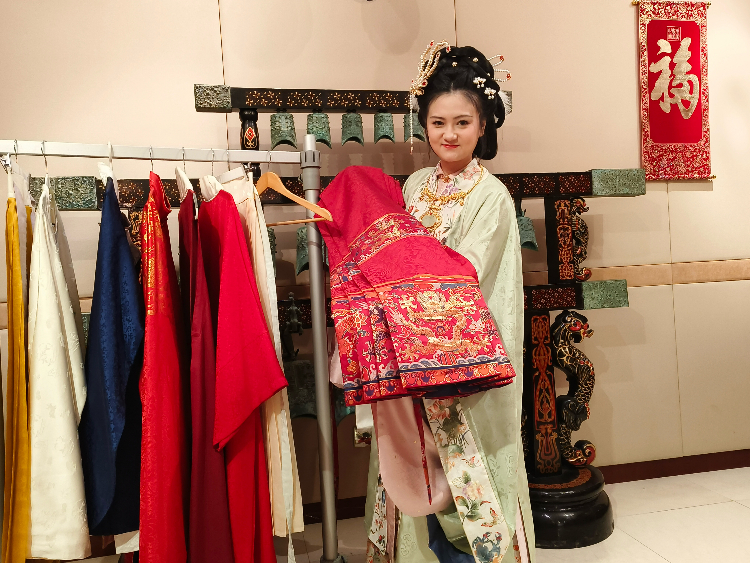 馬耳他中國(guó)文化中心的漢服展示。馬耳他中國(guó)文化中心供圖