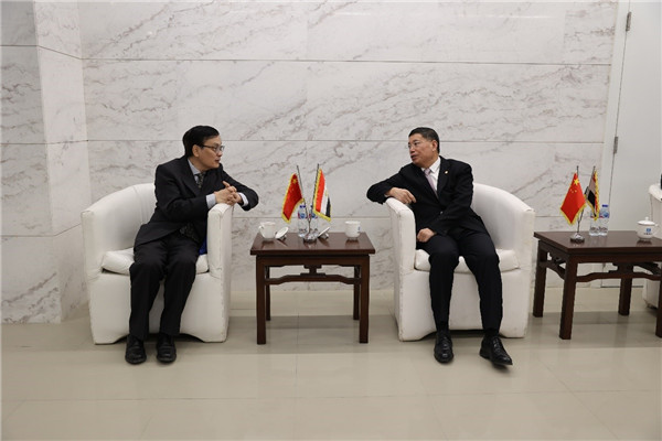 李永明同埃及趙劉慶公參會談交流。主辦方供圖