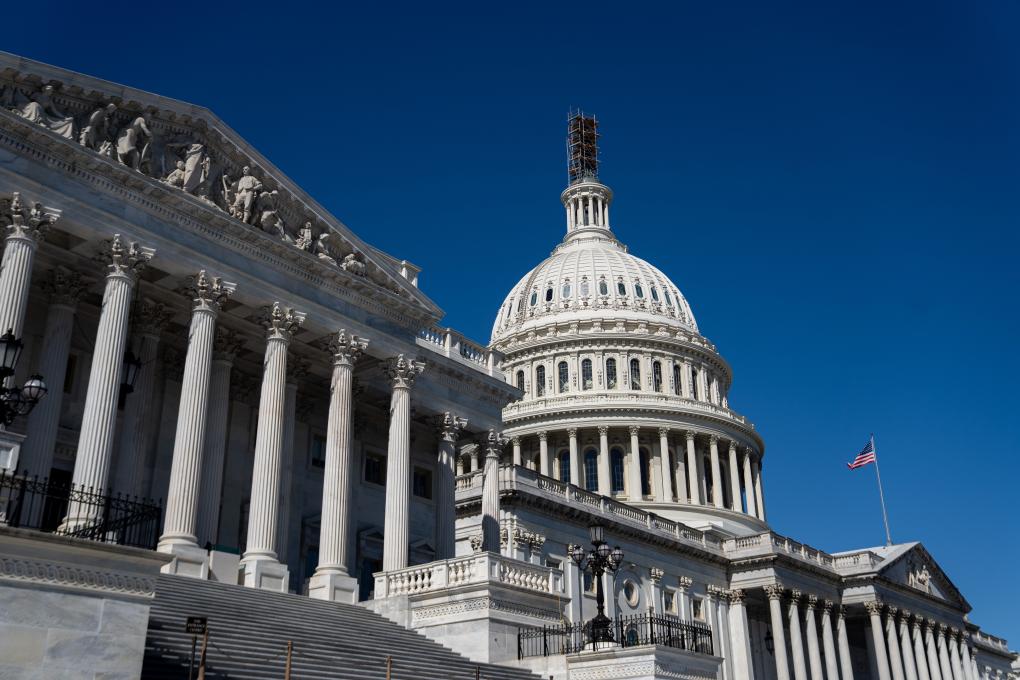 圖為2023年10月11日在美國(guó)首都華盛頓拍攝的國(guó)會(huì)大廈。新華社記者 劉杰 攝
