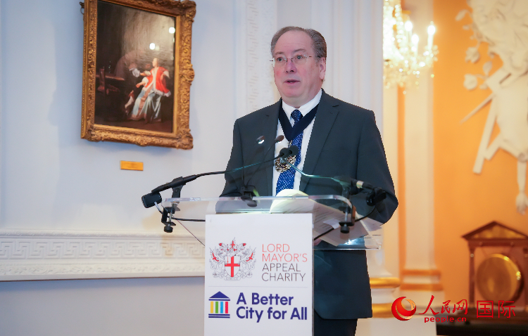 圖為倫敦金融城市長邁克爾·邁內(nèi)利致辭。人民網(wǎng) 郭錦標(biāo)攝