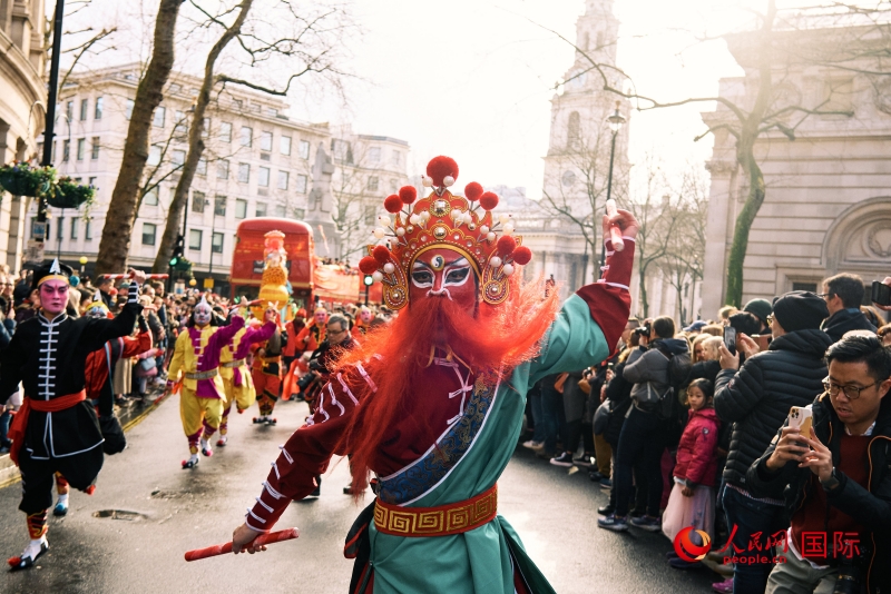 倫敦新春慶典現(xiàn)場。人民網(wǎng) 郭錦標、楊浩鵬攝