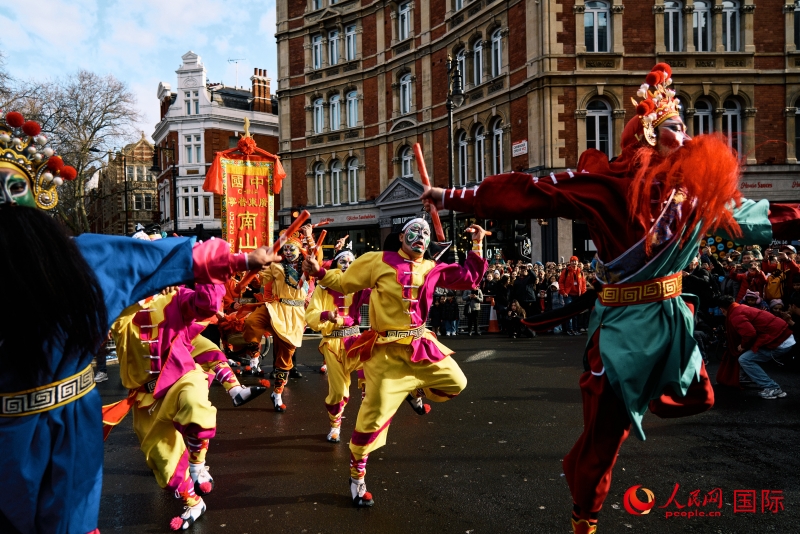 倫敦新春慶典現(xiàn)場。人民網(wǎng) 郭錦標、楊浩鵬攝