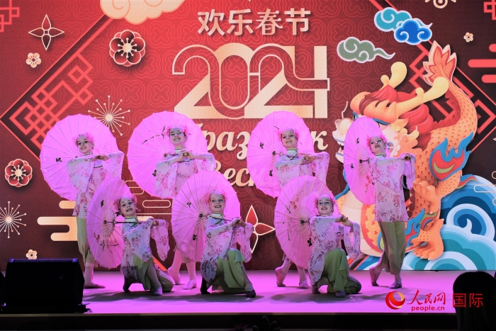 活動現(xiàn)場的精彩演出。于子恒攝