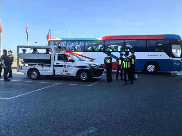 菲反有組織犯罪委員會等部門組織多次聯(lián)合突擊執(zhí)法。駐菲律賓使館供圖