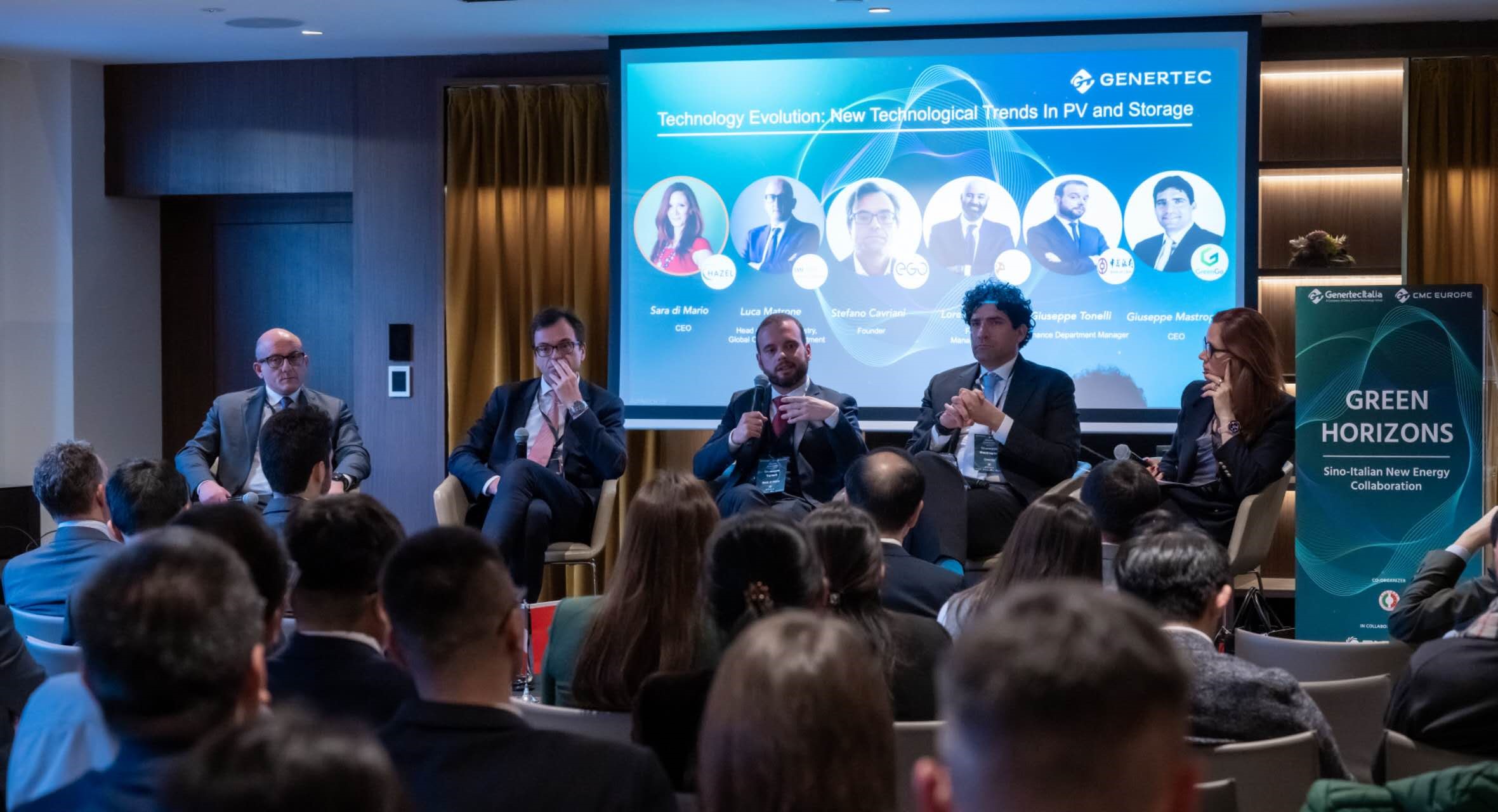 意大利企業(yè)負(fù)責(zé)人及行業(yè)專(zhuān)家介紹新能源領(lǐng)域發(fā)展經(jīng)驗(yàn)。主辦方供圖