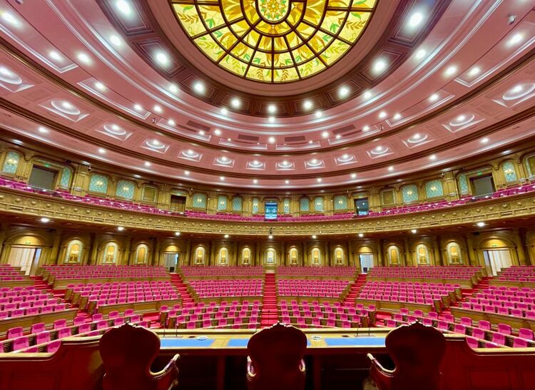 第1視點(diǎn)丨這兩座大樓，見證著中塔友誼