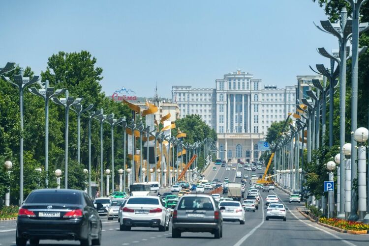 第1視點(diǎn)丨這兩座大樓，見證著中塔友誼