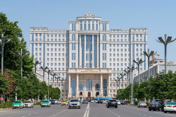 第1視點(diǎn)丨這兩座大樓，見證著中塔友誼