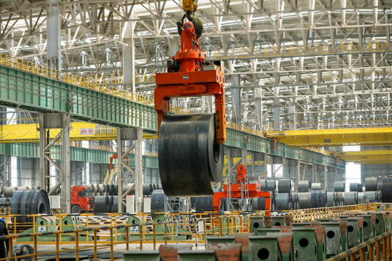 豐南區(qū)臨港經(jīng)濟(jì)開發(fā)區(qū)的河北縱橫集團(tuán)豐南鋼鐵有限公司實(shí)景。 李秀清攝