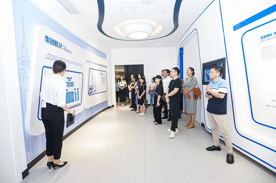 見(jiàn)面會(huì)參與人員在了解項(xiàng)目情況。單位供圖