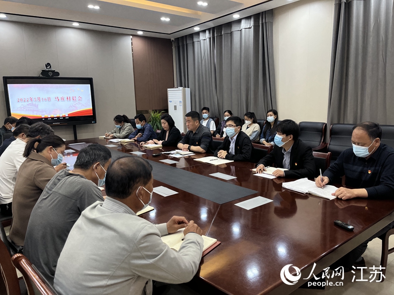 馬莊村以晨會開啟一天的工作。人民網(wǎng) 閆峰攝