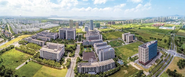 航拍產(chǎn)業(yè)園區(qū)一角。無錫高新區(qū)管委會(huì)供圖