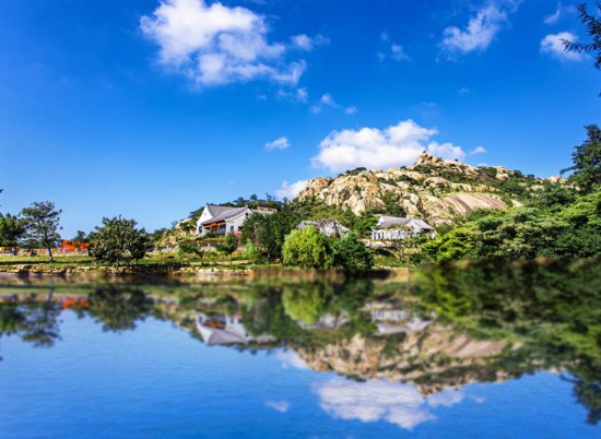掩映于綠水青山間的朐山書院。丁躍進攝