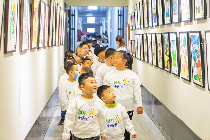 國(guó)壽小畫(huà)家創(chuàng)意作品征集活動(dòng)啟幕。單位供圖