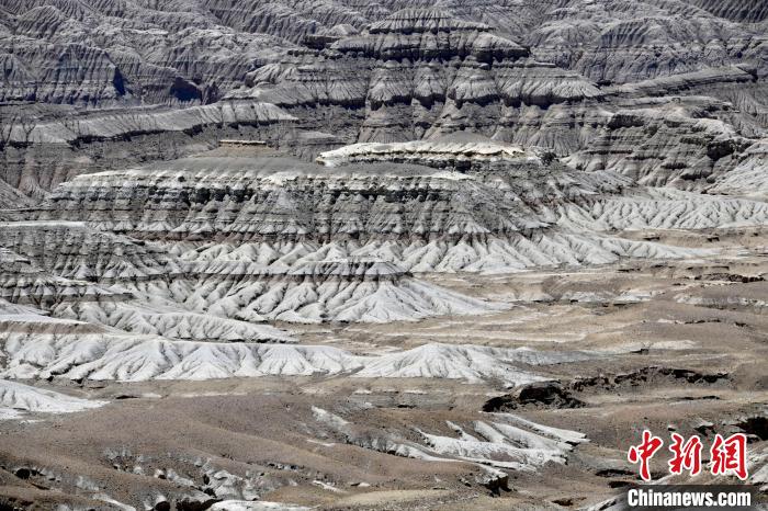 4月5日，西藏阿里札達(dá)土林。　李林 攝