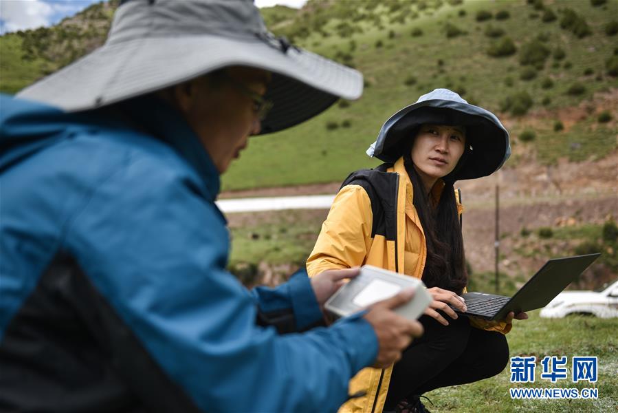 (圖文互動(dòng))(3)給草甸做“CT” 問診江源生態(tài)隱患——江源科考探測(cè)高原草甸地下空間結(jié)構(gòu)見聞