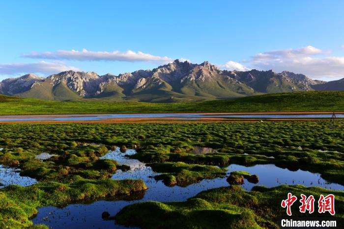 資料圖為三江源腹地果洛州美景如畫?！」逯菸麄鞑抗﹫D