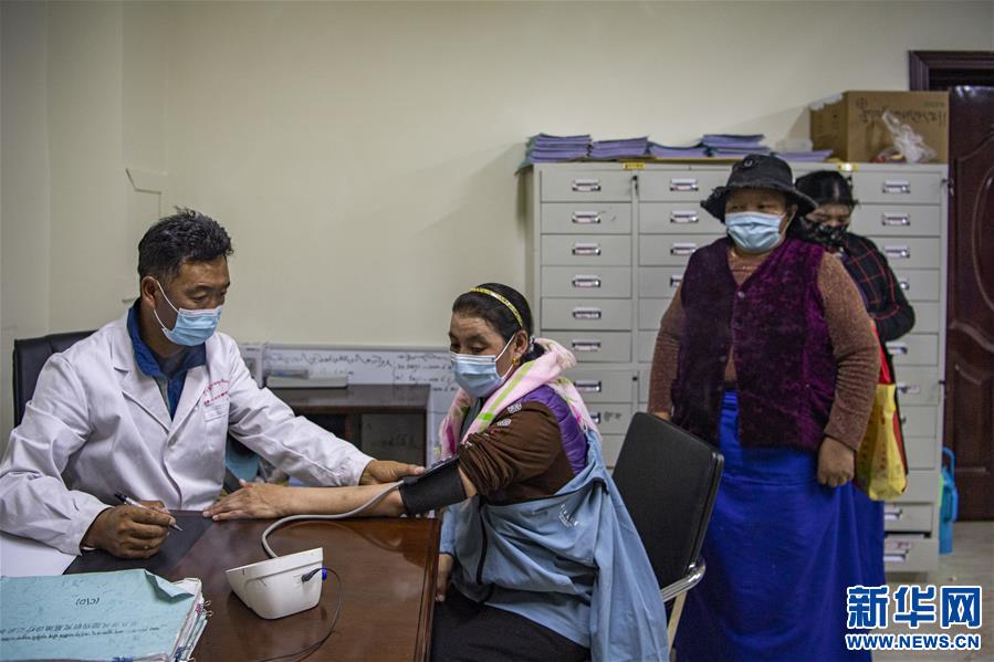 （新華全媒頭條·走向我們的小康生活·圖文互動(dòng)）（6）扎西德勒，我們的新家園——西藏易地扶貧搬遷搬出幸福美好新生活