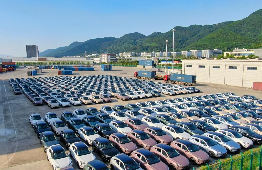 05 重慶整車進(jìn)口口岸。華龍網(wǎng) 通訊員 郭晉 攝