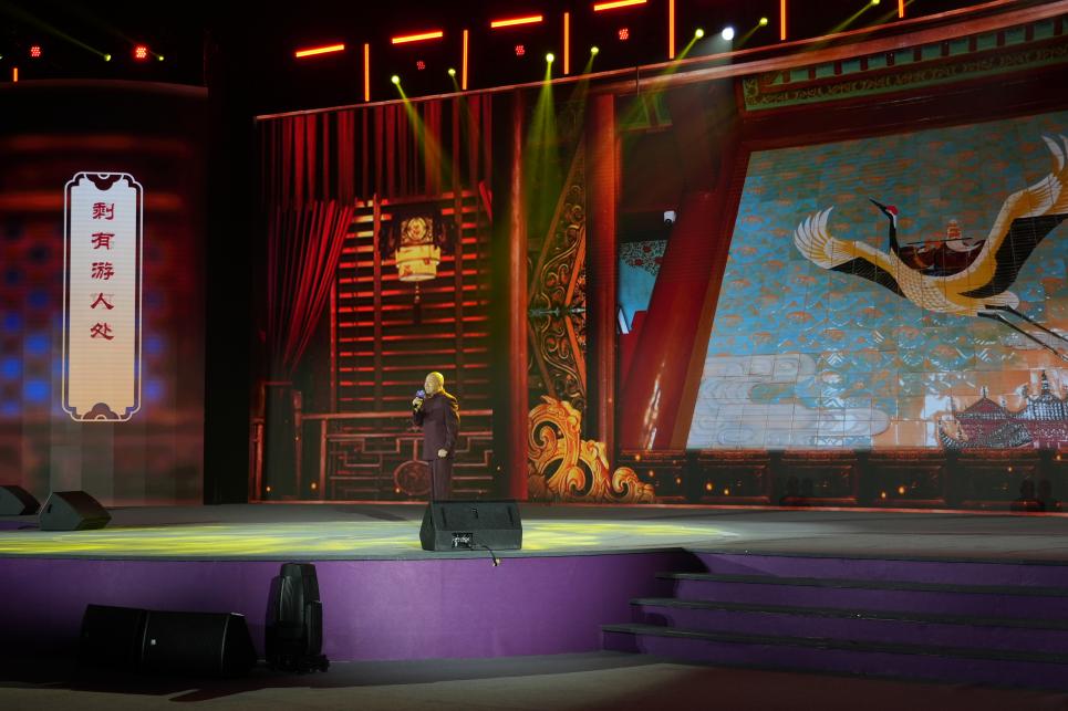 《菩薩蠻·黃鶴樓》節(jié)目現(xiàn)場。人民網(wǎng)記者 于凱攝