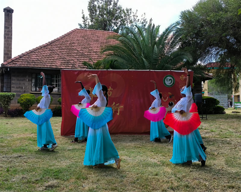 埃格頓大學(xué)春節(jié)體驗(yàn)活動(dòng)。埃格頓大學(xué)孔子學(xué)院供圖