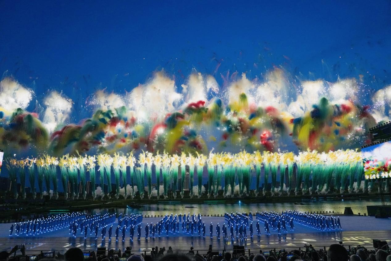 成都世運(yùn)會(huì)開幕！展現(xiàn)出中國(guó)式現(xiàn)代化萬(wàn)千氣象