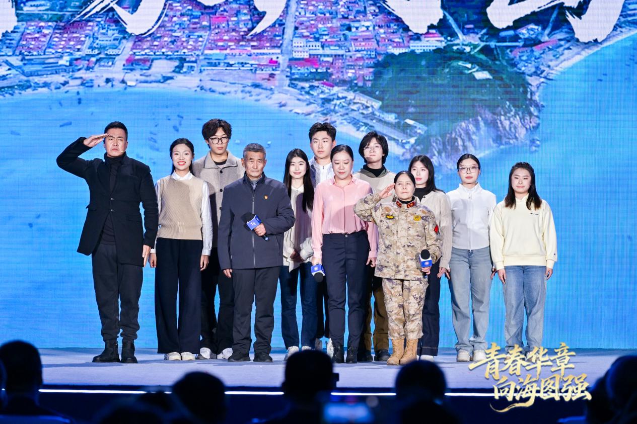 那志東、王仕花、王加輝、秦芳共同講述“平凡中的堅(jiān)守”。主辦方供圖