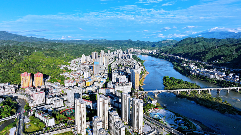 石泉縣入選全國(guó)美麗鄉(xiāng)村先行區(qū)。石泉縣委宣傳部供圖