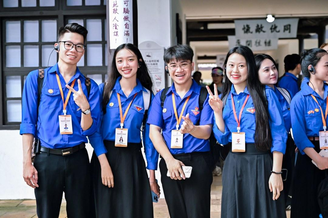 200名來自越南胡志明共青團中央的青少年代表齊聚廣州開啟“紅色研學(xué)之旅”。