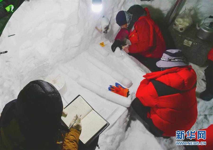 (圖文互動)(1)三江源冰川科學(xué)考察取得新進(jìn)展