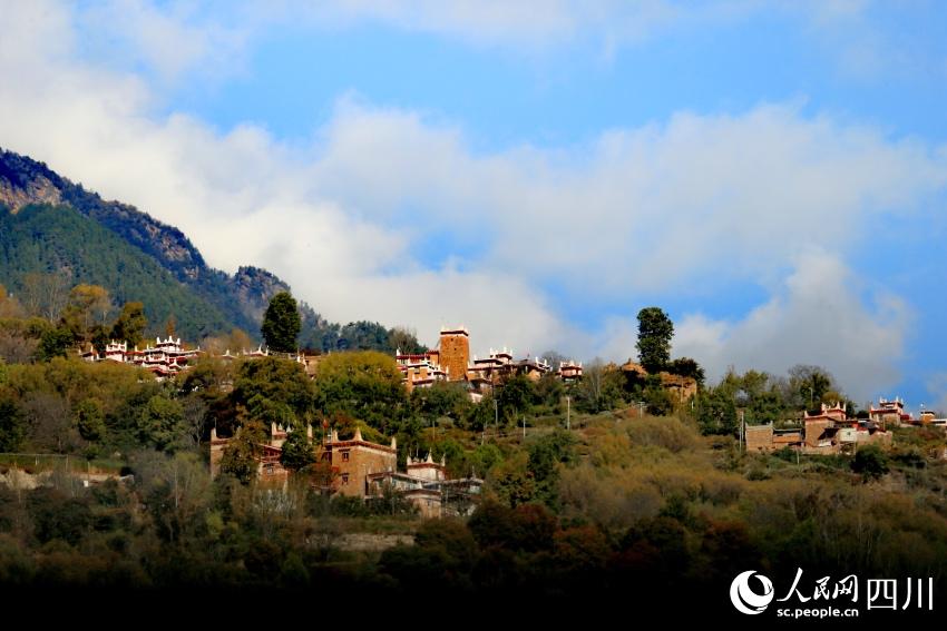 丹巴美景。李永安攝