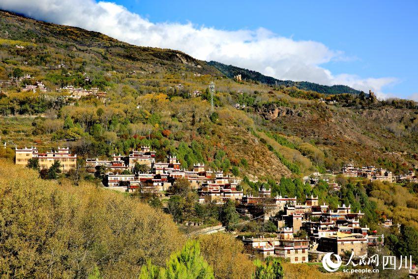 丹巴美景。李永安攝