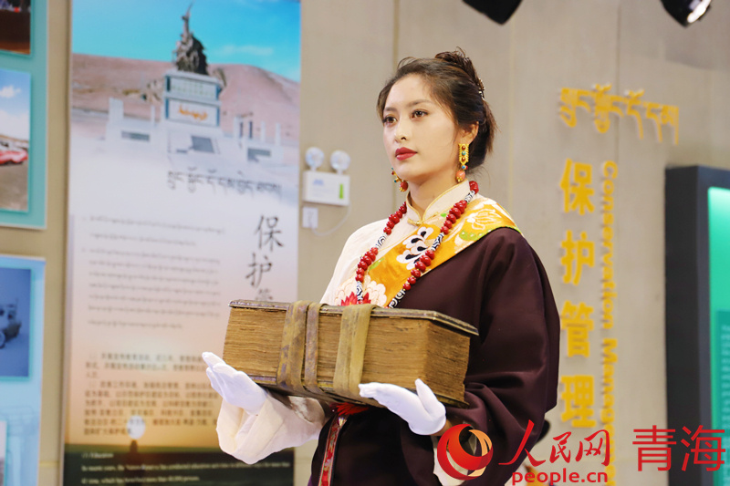 藏品展示。人民網(wǎng) 楊啟紅攝