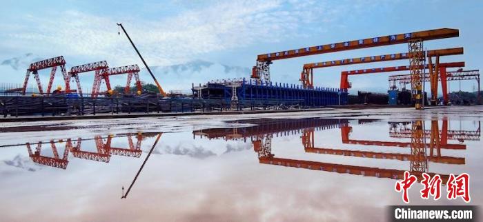 成蘭鐵路高原段T梁發(fā)運(yùn)全部完成?！≈需F八局 供圖