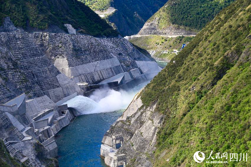 兩河口水電站。人民網(wǎng)記者 朱虹攝