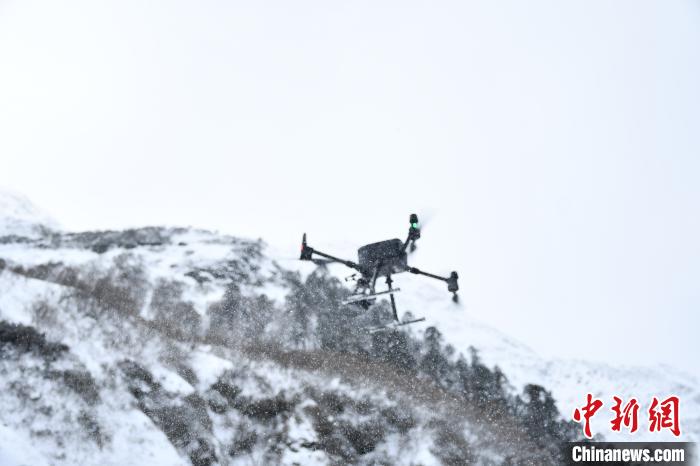 圖為無人機檢跡。　靳河新 攝