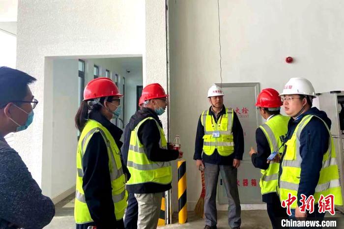 圖為驗收組驗收項目?！〉┰鐾?攝